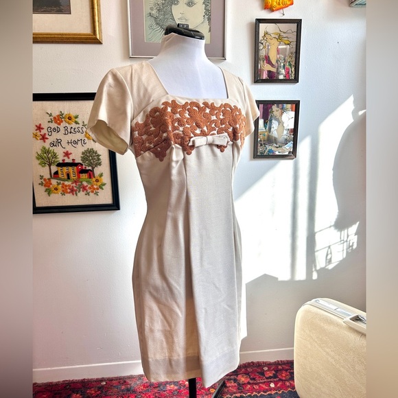 1960s Cream & Rust Embroidered Dress Matching Jacket Set – Mod Two-Piece - Picture 1 of 11